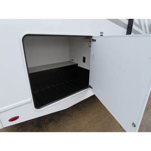 2026 Thor Chateau 31E bunkhouse RV อุปกรณ์ตกแต่งภายในใหม่พร้อมสไลด์ออก - Product Image 6