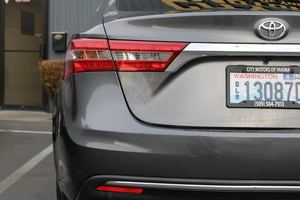 2016 Toyota Avalon XLE Premium conduite à gauche boîte de vitesses automatique sièges en cuir caméra arrière galerie de toit en alliage d'aluminium R17 utilisé - Product Image 3