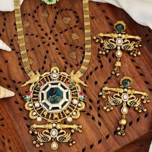 ชุดสร้อยคอโบราณแบบดั้งเดิม ขัดเงาสีทองอย่างดี สไตล์มรดกทางประวัติศาสตร์ เหมาะสำหรับงานแต่งงาน เทศกาล และโอกาสพิเศษ - Product Image 5