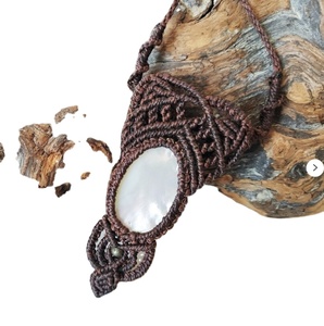 Choker en Labradorite pour dames et filles, pendentif en pierres précieuses fait à la main, collier de perles en pierre de lune - Product Image 1