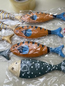 100% poisson en bois coloré fait à la main tenture murale-jouet d'artisanat pour enfants poissons en bois peints pour la décoration intérieure - Product Image 6