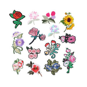 Hierro tejido personalizado de alta frecuencia en parches bordados en la parte posterior Precio bajo Hierro en insignias bordadas para ropa - Product Image 3