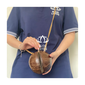 NOUVEAU DESIGN VIETNAM SAC DE COQUILLE DE NOIX DE COCO FAIT À LA MAIN POUR LES FEMMES PERSONNALISÉ ZIPPÉ COQUILLE DE COCO SAC À MAIN FASHION MS AMELIA + 84855014447 - Product Image 1