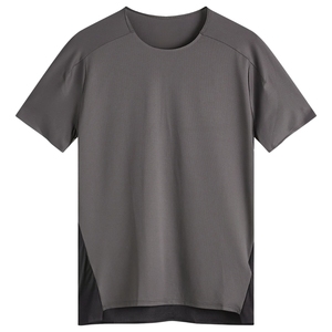 เสื้อออกกำลังกายผู้ชายสีดำ แห้งเร็ว น้ำหนักเบา ยืดหยุ่น ระบายอากาศดี เสื้อซ้อมกีฬา เสื้อผ้ากีฬาแบบกำหนดเอง น้ำหนัก 260 กรัม ลายพิมพ์ - Product Image 1