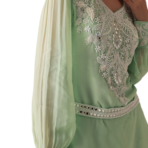 ชุดเคอร์ตาและพาลาซโซสีเขียวผ้าออแกนซ่าผ้าโปร่งปักลายและเข็มขัดเสื้อผ้าพื้นเมืองสำหรับผู้หญิงเครื่องแต่งกายจากโรงงานผู้ผลิต - Product Image 4