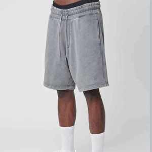 Pantalones cortos de gimnasio de lavado ácido para hombre de algodón 100% de alta calidad pantalones cortos de chándal de peso pesado hasta la rodilla personalizados - Product Image 2