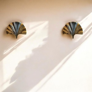 โคมไฟติดผนังโลหะสีเงินพร้อมเฉดสีใบไม้ไฟตกแต่งหรูหราสำหรับบ้านโรงแรมห้องนอนและของตกแต่งผนังที่เน้นเสียง - Product Image 5