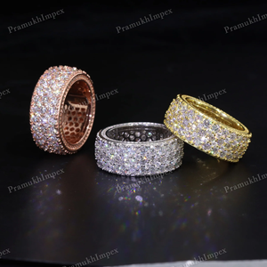 Venta caliente Hip Hop Iced Out Anillos DE BODA Plata Chapado en oro Moissanite Anillos de diamantes completos Mujeres Exquisita joyería de Hip Hop - Product Image 1