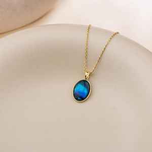 Collier de style vintage plaqué or 14 carats avec pendentif en argent sterling de superposition de pierres précieuses de Labradorite bleu foncé - Product Image 3