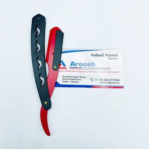 Maquinilla de afeitar recta profesional de peluquero al por mayor, herramienta de afeitar manual de acero inoxidable con logotipo personalizado, diseño sostenible negro rojo - Product Image 1
