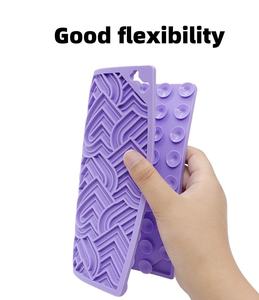 Tapis de léchage en silicone durable pour animaux de compagnie tapis d'alimentation lente encourage une alimentation saine réduit le stress sûr réutilisable lave-vaisselle - Product Image 3