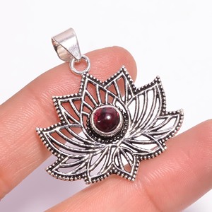 จี้925สเตอร์ลิงเงินคลาสสิกพร้อมจี้โกเมนจี้แฟชั่นสวยและเครื่องรางสำหรับของขวัญปาร์ตี้ขายส่ง - Product Image 3