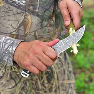 Cuchillo de Caza de Acero de Damasco Hecho a Mano con Mango de Madera para Supervivencia al Aire Libre, Campamento, Pesca, Cuchillos de Caza con Hoja de Acero de Damasco - Product Image 4
