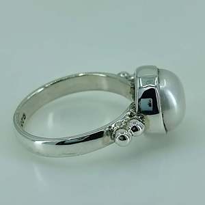 Bague bohème artisanale en argent sterling 925 avec perle d'eau douce, pierre de naissance de juin, bijou parfait pour son anniversaire ou son anniversaire de mariage - Product Image 6