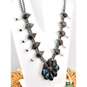 Collier en forme de fleur en turquoise et argent sterling de style sud-ouest - Product Image 3