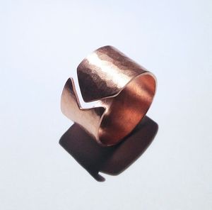 ANELLO ELASTICO MET.ZAMA BAGNO IN ARGENTO ANTICO MULTI RIGHE LINEA CENTR : KLK | Arco Iris Srl - Foto 8