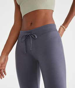 Meilleures ventes Pantalon de jogging évasé à jambes larges et délavées pour l'hiver en polyester/coton mélangé, respirant, sérigraphié avec logo, gym - Product Image 2