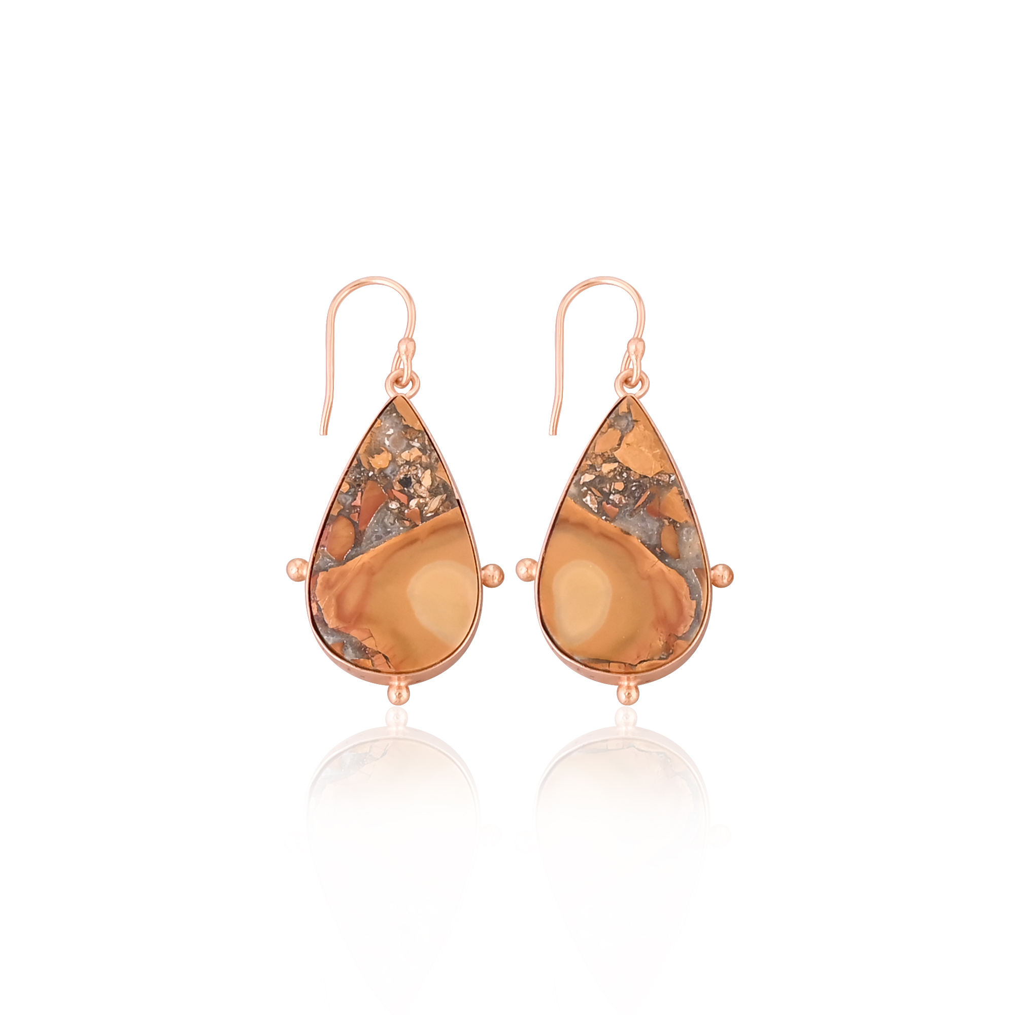 สีน้ำตาล