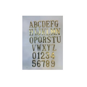 Novedad de 2023, letras del alfabeto de elegantes Latón chapado en oro de 6 pulgadas, exportación directa para la decoración de la habitación del hogar y el Hotel DE LA India - Product Image 1