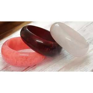 Bracelet en résine artisanal de qualité supérieure avec un aspect moderne et élégant, facile à porter et durable pour l'événement de mariage et l'utilisation quotidienne. - Product Image 5