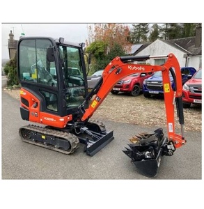 Mini-excavatrice Kubota KX019-4, excavatrice compacte à chenilles diesel pour la construction, le creusement de fossés, l'aménagement paysager et les travaux de terrassement - Product Image 6