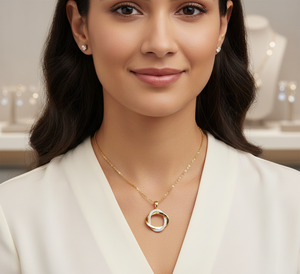 Collar con Colgante de Círculos Entrelazados con Diamantes para Mujer, Regalo de Boda - Product Image 4