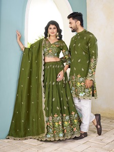Lehenga semi-point étoile en soie pure de qualité supérieure pour femmes avec chemisier décousu et kurta pour hommes readymade - Product Image 2