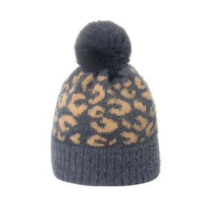 Gorro de Punto Jacquard de Lana 100% Suave y Cálido Unisex para Otoño e Invierno, Color Sólido para Viajes y Playa - Product Image 1