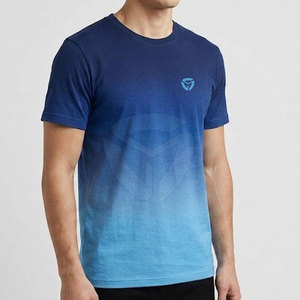 T-shirt homme premium en coton doux, coupe moderne, idéal pour le streetwear, les tenues décontractées et la mode quotidienne. - Product Image 3