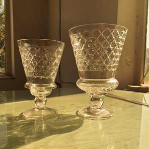 Vase à fleurs en verre taillé en cristal fait à la main et bougeoir pour les événements de décoration et disponible pour la maison au prix de gros - Product Image 2