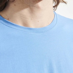 Camiseta de Manga Corta con Cuello en V de Algodón Orgánico al por Mayor - Product Image 3