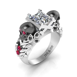 Anillo de compromiso con diseño de calavera de Plata de Ley 925 con diamante de princesa de moda para mujer a precio mayorista anillo de moda de lujo - Product Image 4