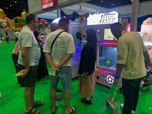 เครื่องจำหน่ายไอศกรีมนุ่มอัตโนมัติเครื่องจำหน่ายไอศกรีมแบบเรียลไทม์ - Product Image 6