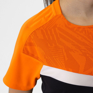 2024 Venta caliente Oozie Deportes Fútbol uniforme transpirable media manga secado rápido entrenamiento al aire libre ropa deportiva personalizable - Product Image 3