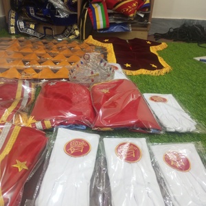 Hoj Héroïnes de Jericho Ensemble de tablier et gants à couronne - Product Image 2