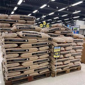 Combustible energético Biomasa Pellets de madera 100% Pellet de madera Biocombustibles en bolsas de plástico de 15kg para sistemas de calefacción - Product Image 2