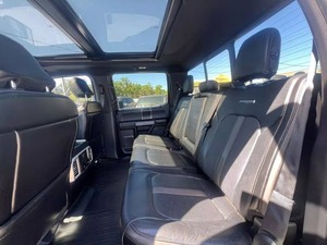 Camioneta 2019 F-ord 1/2 Platinum 4D 5 pies - Product Image 2