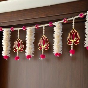 MDFLotus Porte d'entrée Toran faite à la main Lotus rose suspendu Fleurs artificielles blanches Décoration intérieure Diwali/Navratri Saint-Valentin - Product Image 4