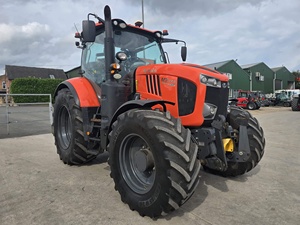 Tractor Kubota M7-173 Usado a Bajo Precio con Motor y Caja de Cambios - Monitoreo Remoto, Garantía de 2 Años, Origen Austria, para Agricultura - Product Image 6
