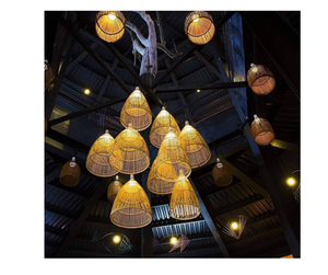 Lampe en bambou Artisan vente en gros fournisseurs du Vietnam-Abat-jour pendentif de plafond complexe pour l'ambiance extérieure et la beauté de la maison - Product Image 5