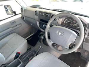 Meilleur véhicule d'occasion en excellent état pour pick-up simple cabine VDJ79 modèle 2022, émission Euro, 100% en parfait état de marche - Product Image 2