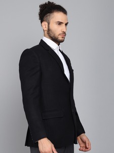 Blazer formel en laine noire avec finition lisse et coupe moderne pour les réunions d'affaires et le port quotidien Disponible au meilleur prix - Product Image 2