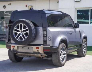 Land Rover Defender P400 Dynamic SE Turbo 2024, 4.1-6L, Gasolina, Automático, SUV, Asientos de Cuero, Techo Panorámico, LED Izquierdo, R20 Oscuro - Product Image 2