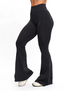Pantalons de sport pour femmes, coupe ajustée, taille basse, jambes évasées, imprimé logo, dernière tendance, leggings de yoga pour femmes - Product Image 3