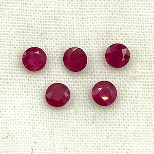 Piedras Preciosas Sueltas de Rubí Rojo Natural con Corte Brillante Redondo, Cristales Facetados en Par a Juego para Monturas de Pendientes Personalizadas - Product Image 5