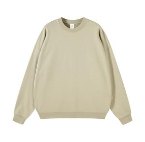 Sweat-shirt à demi-fermeture éclair pour hommes de qualité supérieure doux, durable et parfait pour les tenues décontractées et athlétiques - Product Image 1