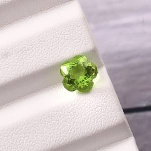Peridoto Verde Natural de Alta Calidad, Corte Flor, con Efecto Ojo de Gato, Certificado por Terceros, para Joyería - Product Image 3