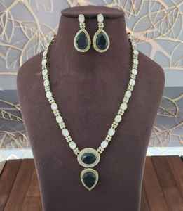 Luxury Doublet Stone & White Polki <b>Necklace</b> <b>Set</b> for Women Elegant Ethnic Design Ideal for <b>Weddings</b>, Parties & Special Occasions - Product Image 5