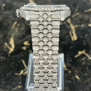 Reloj de Diamantes Moissanite con Incrustaciones de Primera Calidad que Ofrece un Brillo Superior, Artesanía Elegante y un Atractivo Audaz para Quien lo Desea - Product Image 4