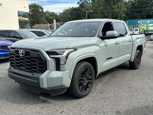 2023 SR5 CREWMAX CAB 4WD Volante a la Izquierda - Product Image 3